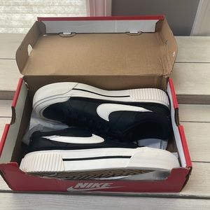 NIKE Women’s Court Legacy Lift Sneakers